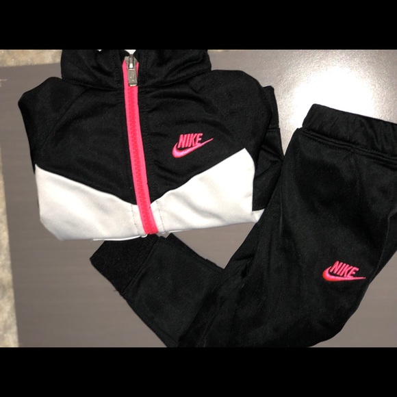 nike sweatpants matching set